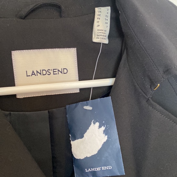 Women’s Lands’ End trench coat, size 2 - Picture 3 of 4